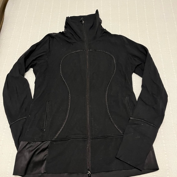 Vintage Lulu zip up - Picture 2 of 3